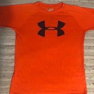 Boys Under Armour Shirt- Size Youth Medium